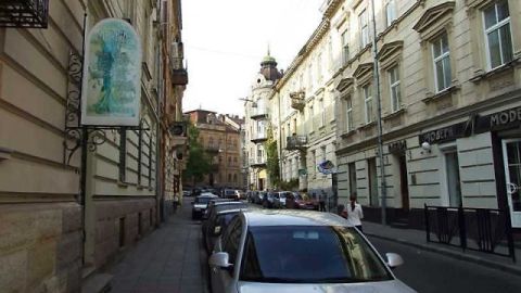 У Львові ще на місяць перекрили рух на вул. Поповича