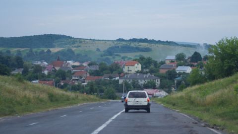 Зелену залиють асфальтом до Сихівського кладовища