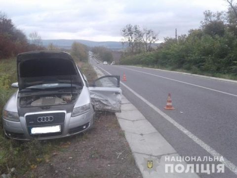 На Золочівщині у ДТП постраждав водій легковика