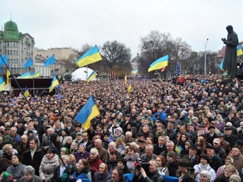 Львів'ян закликають долучитись до попереджувального страйку 13 лютого