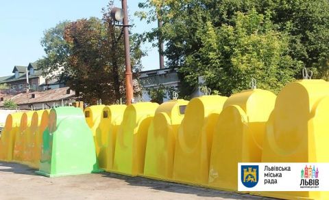 У Львові встановили контейнери для збору пластику на 20 майданчиках