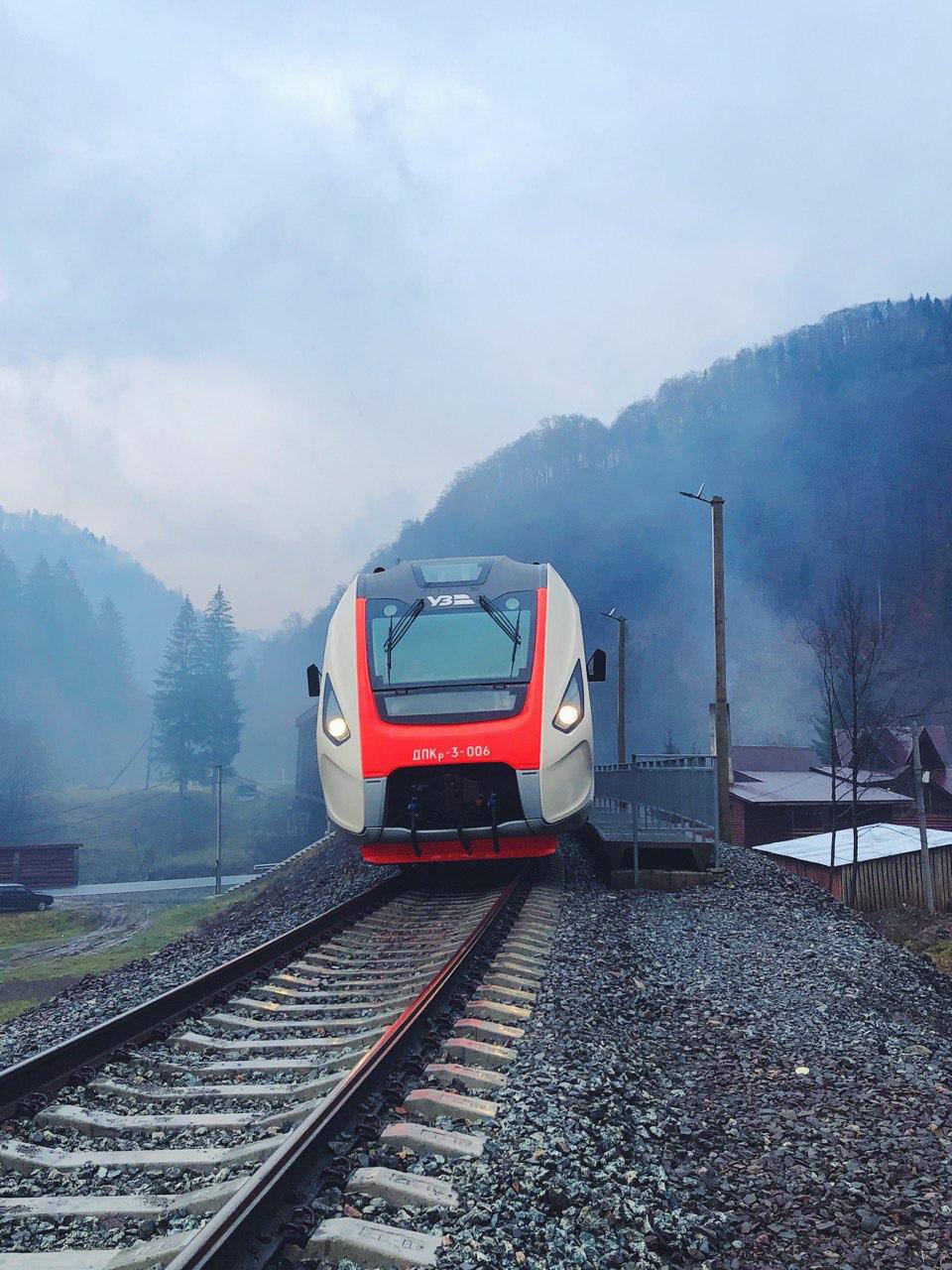 Укрзалізниця розширює регіональний залізничний сервіс між Львовом та туристичними локаціями