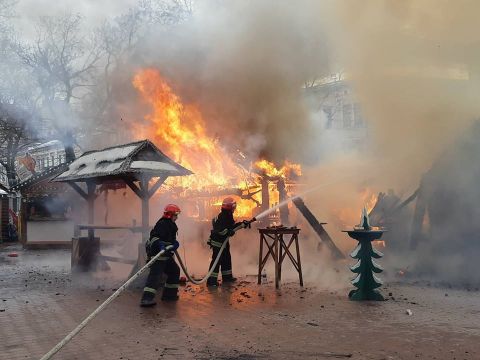 Влада Львова закрила ярмарки на перевірку