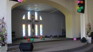 Молитовний зал, навчальний клас для дошкільнят, музичний зал, швейна майстерня