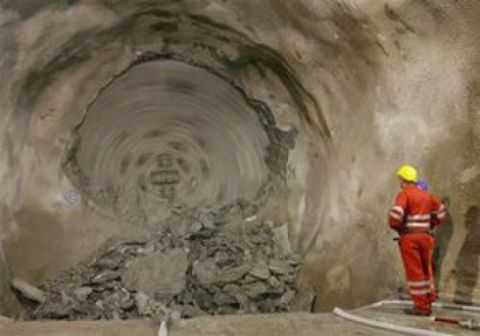 Бескидський тунель завершать прокладати на початку 2017 року