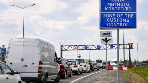 На кордоні з Польщею – черги з 445 авто та 80 вантажівок