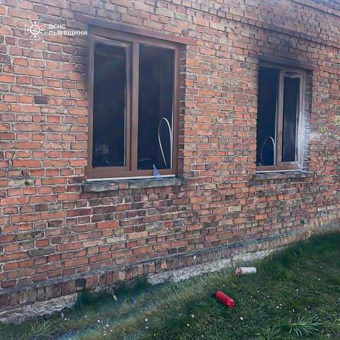 На Львівщині через пожежу в будинку загинули двоє людей