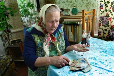 В Україні набув чинності закон щодо перерахунку пенсій