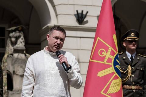 Очільник Львівської ОВА у квітні отримав майже 130 тисяч зарплати