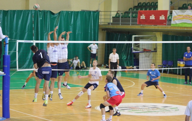 Львівські волейболісти перемогли на міжнародному турнірі в Польщі