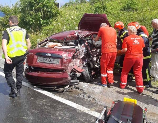 На Стрийщині в ДТП з вантажівкою постраждала пасажирка легковика