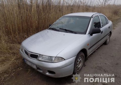 У Яворові п'яний чоловік викрав авто на заправці, поки водій розраховувався за пальне