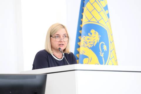 Довжик у вересні заробила майже 100 тисяч гривень