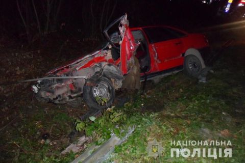 На Сколівщині у потрійному ДТП загинув водій авто