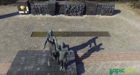 Міськрада Львова демонтуватиме аварійні частини Монумента Слави