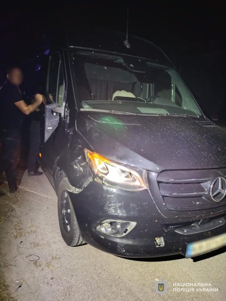 На Золочівщині водій мікроавтобуса на смерть збив чоловіка
