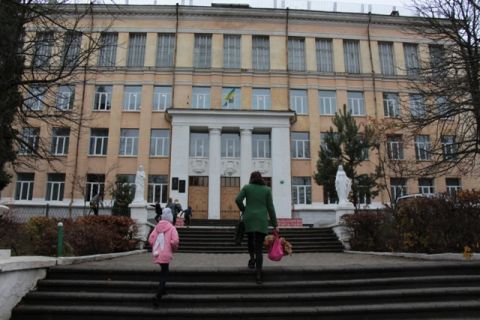 Вісім шкіл Львівщини постраждали через через ракетні атаки РФ