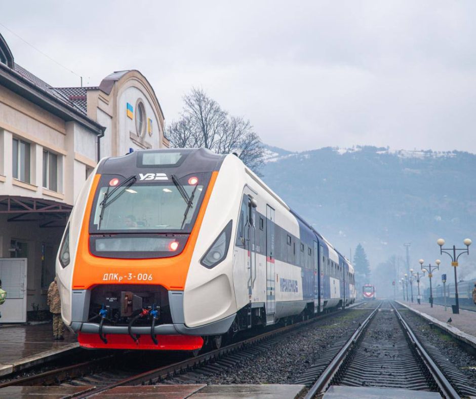 Укрзалізниця призначила поїзд зі Львова до Рахова