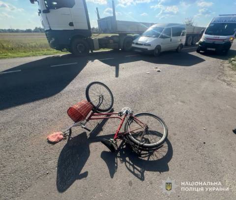 Поблизу Жидачева водійка Fiat Scudo збила велосипедистку 