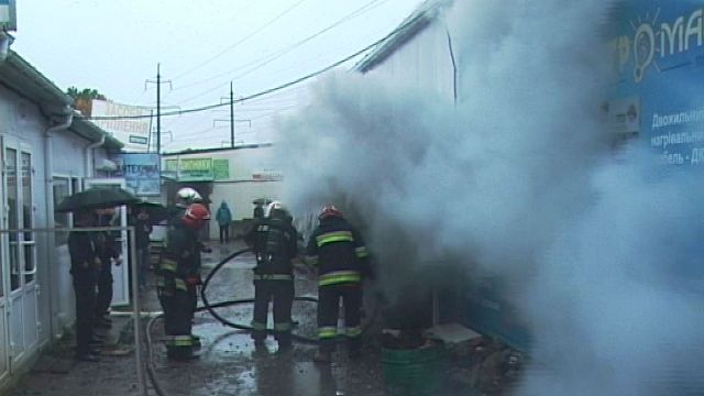 У Львові горів торговий павільйон