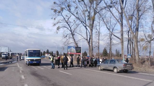 Мешканці Малехівської ОТГ перекрили трасу на Львів