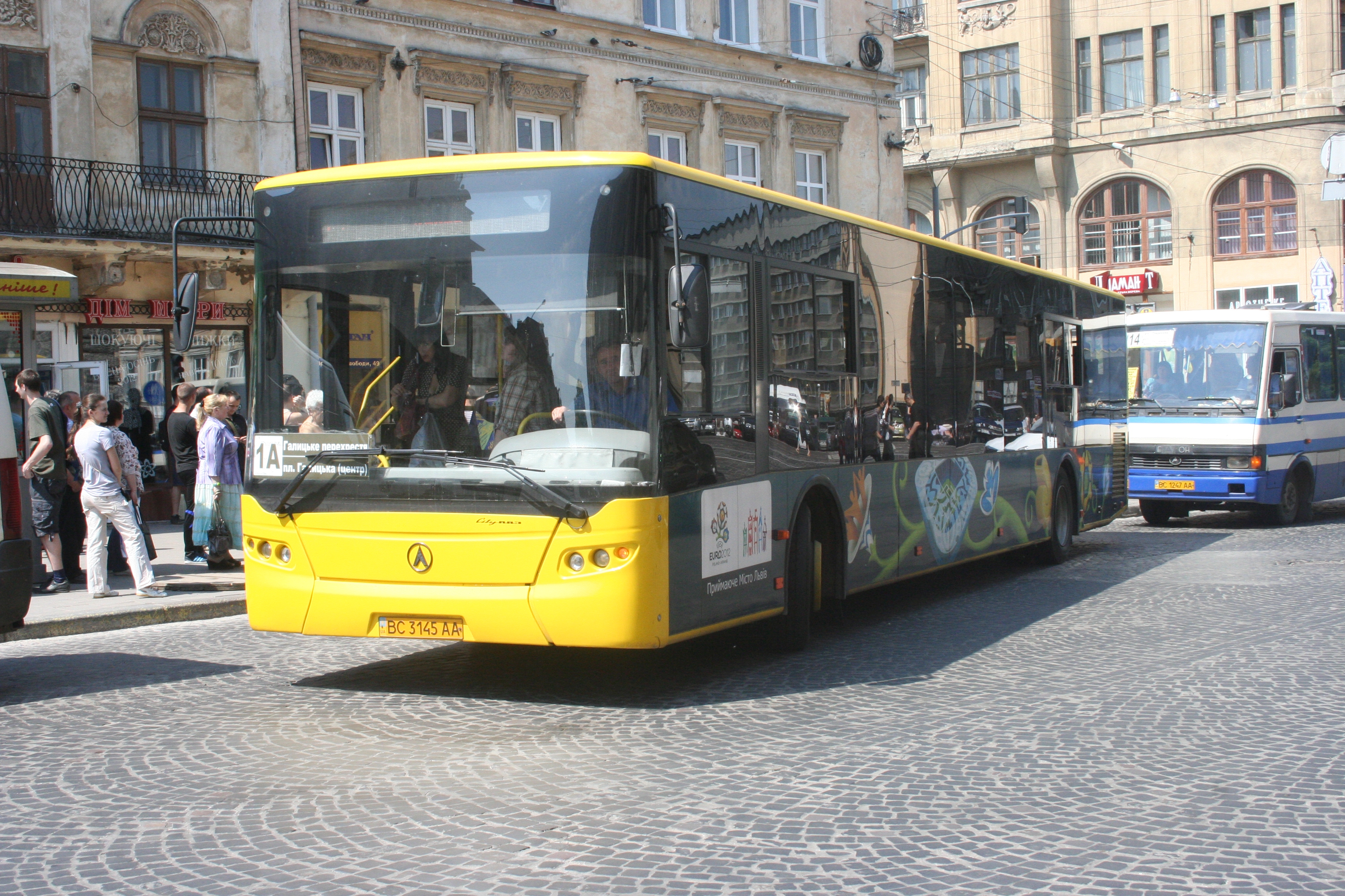 У Львові через Євро-2012 внесли зміни у рух радіальних маршрутів