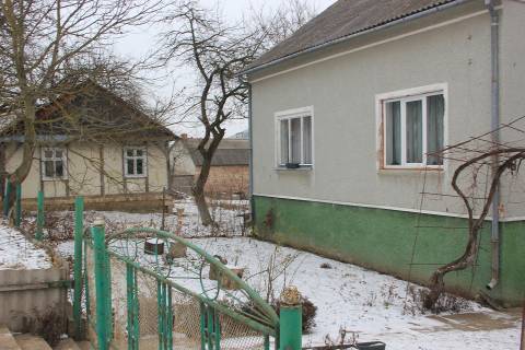 Шевченка, 55;  Гагаріна, 10;   Стуса, 12