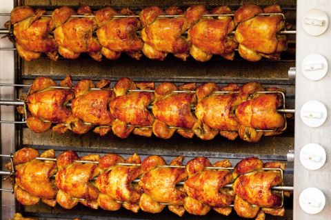 Після масового отруєння в "Арсені" виявили 30 кг протермінованої курятини