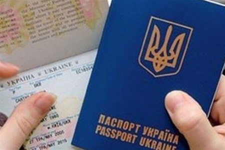 Польща видаватиме українцям дворічні туристичні візи - Дещиця