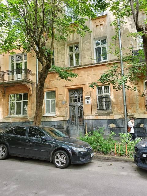 У пам'ятці архітектури Львова здають в оренду більше 40 квадратних метрів комунального приміщення