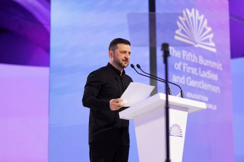 Зеленський підписав закон про обмежений доступ до майна посадовців