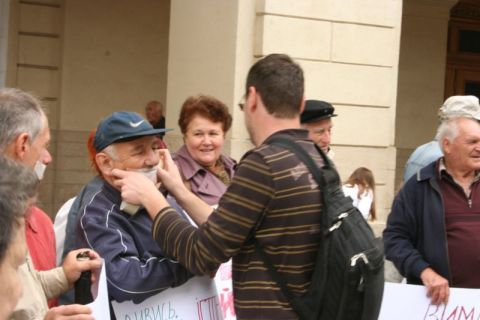 Товариство Шолом Алейхема мітингує Львівську міськраду