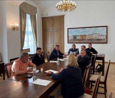 Депутати погодили виділення коштів для муніципальної бібліотеки на Виговського та театру Заньковецької