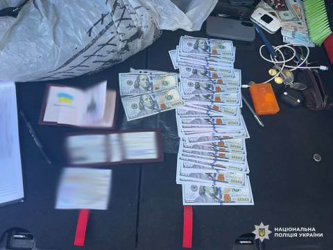 Львівські правоохоронці викрили посадовця Міноборони на незаконному переправленні ухилянтів за кордон