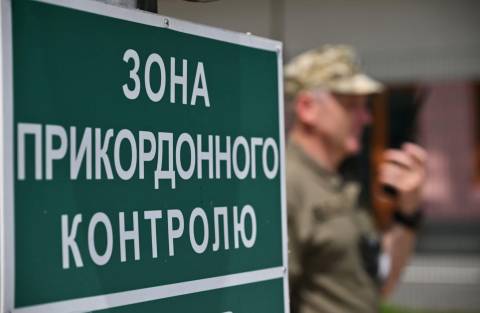 На кордоні з Польщею – черги з 240 авто