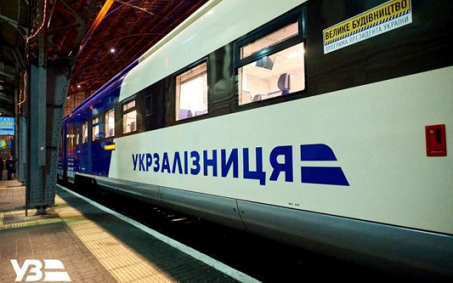 Додатковий поїзд Київ-Львів продовжить курсувати у липні