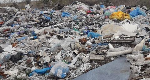На Пустомитівщині виявили два незаконні сміттєзвалища