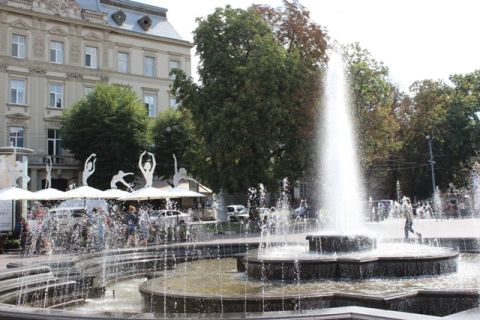 На ремонт фонтану біля Оперного театру у Львові витратять майже півмільйона гривень