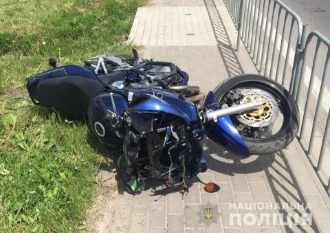 На Пустомитівщині у ДТП загинув мотоцикліст