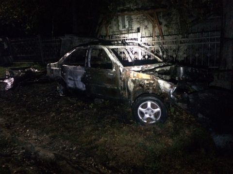 На Сокальщині у пожежі вщент згорів Peugeot-405