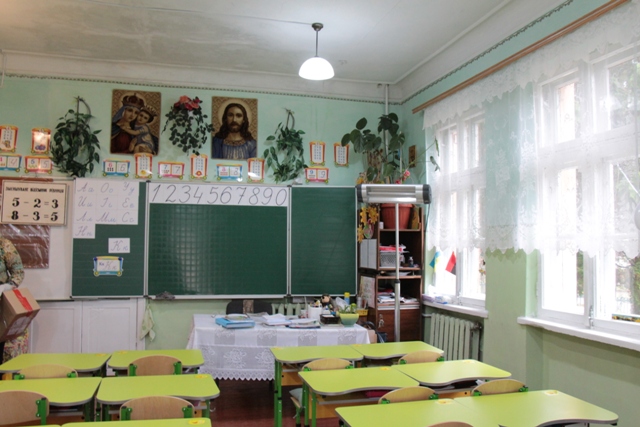 Усі школи Львівщини планують закрити на карантин до кінця жовтня