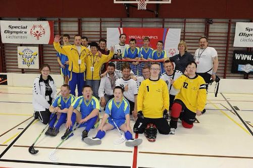 Збірна шкіл-інтернатів Львівщини з флорболу здобула золото на European Floorball Masters 2014