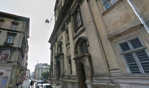 У Львові площу біля Гарнізонного храму планують зробити безбар'єрною