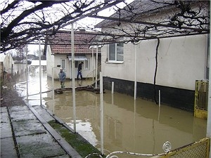Рятувальники викачали воду із затопленого будинку на Сокальщині