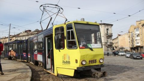 Трамваї на Сихів тимчасово не курсуватимуть через зйомки фільму