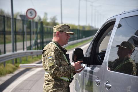 На кордоні з Польщею – черги з 160 авто та 5 автобусів