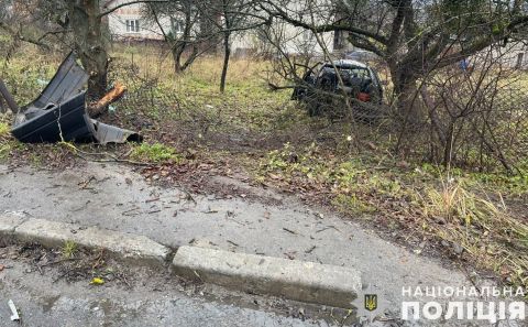 На Львівщині в ДТП загинув водій Volkswagen та постраждали двоє пасажирів