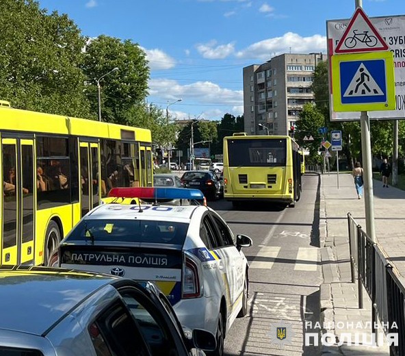 У Львові водій маршрутки збив дитину