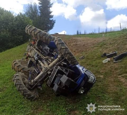 На Самбірщині у ДТП загинув тракторист
