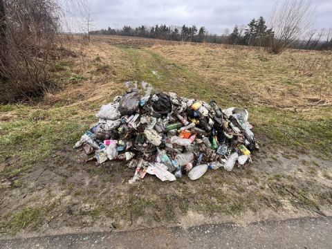 На території Дрогобицької ОТГ виявили несанкціоноване сміттєзвалище